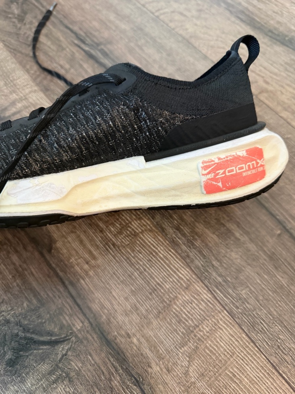 Women’s Nike Invincible 3 - Picture 7 of 11
